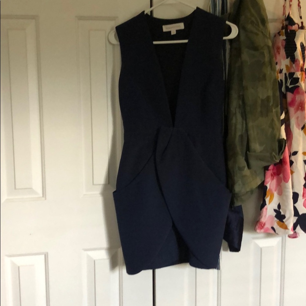 Finders keepers deep v navy dress